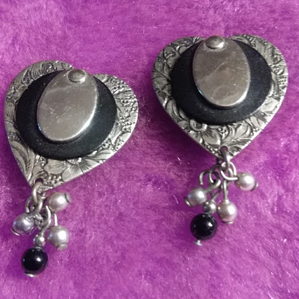 Vintage heart clip earrings